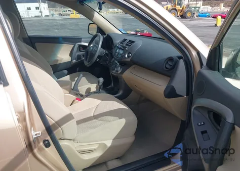 2011 Toyota Rav4 z USA, uszkodzony, nr VIN 2T3ZF4DV6BW101450